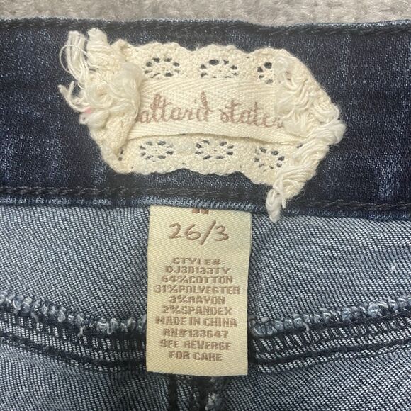 Altar'd State Shorts Womens 26/3 Blue Denim Jean Shorts Cut Off Fringe Stretch - Picture 2 of 6